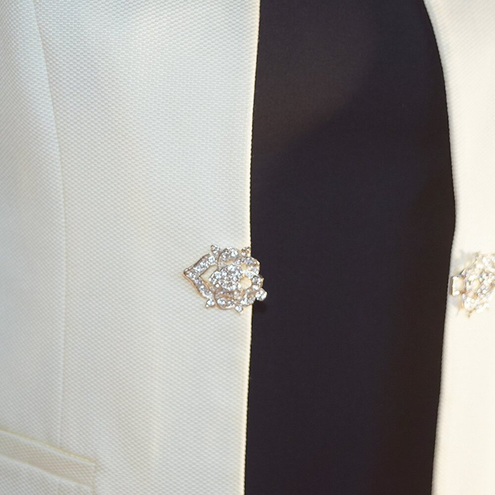 Open Front Cropped Suit Jacket - Picture 9 of 16